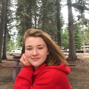 Meet your Posher, Anna